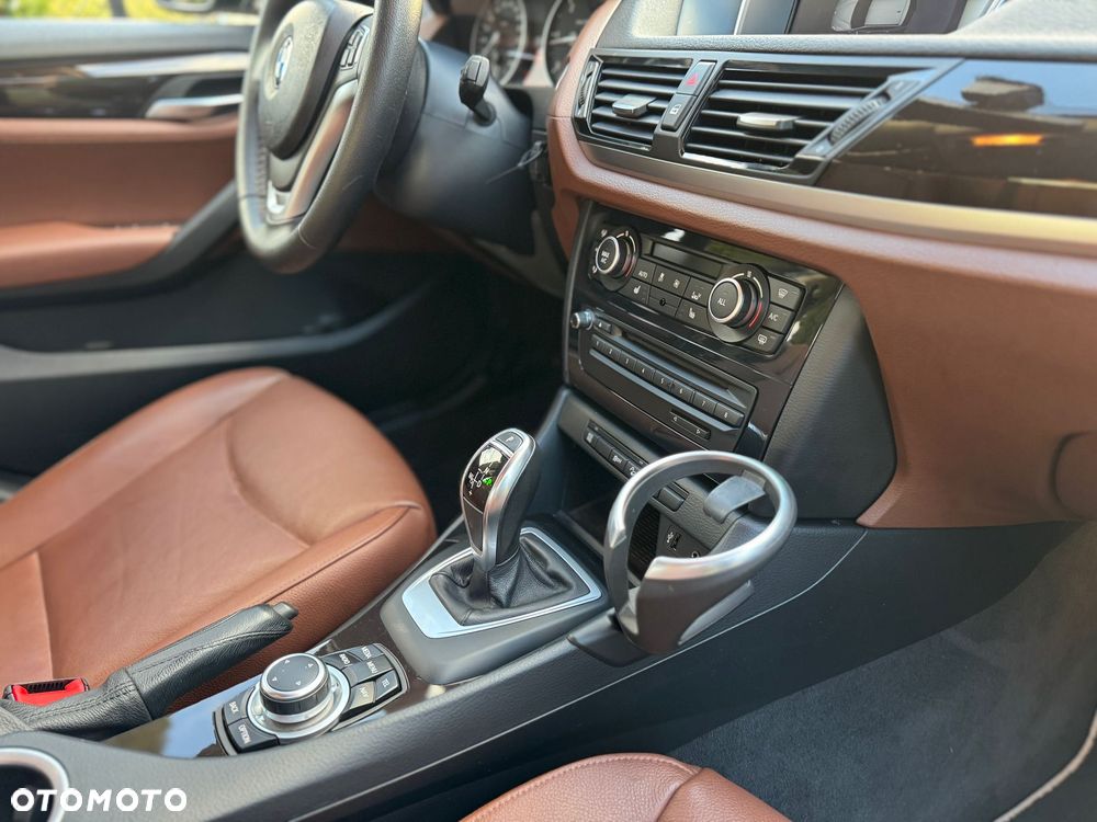 BMW X1 xDrive18d xLine - 15