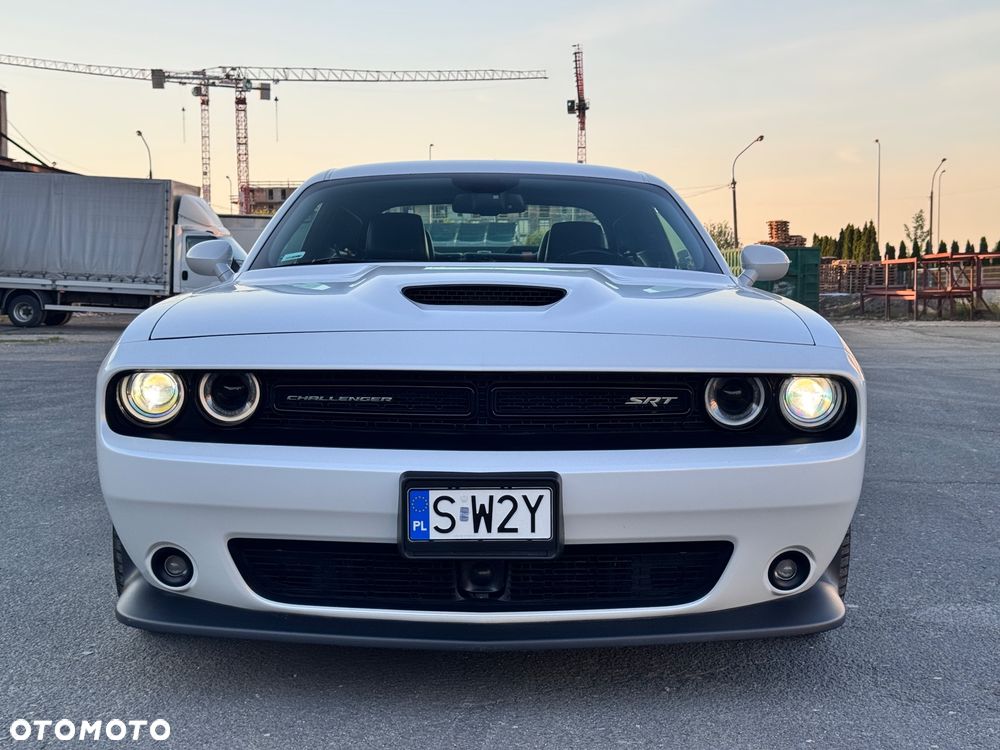Dodge Challenger - 4