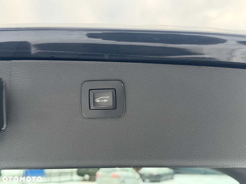 Opel Astra 1.4 T Elite - 8