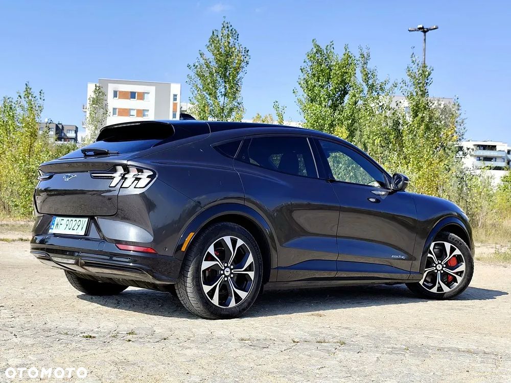 Ford Mustang Mach-E - 5