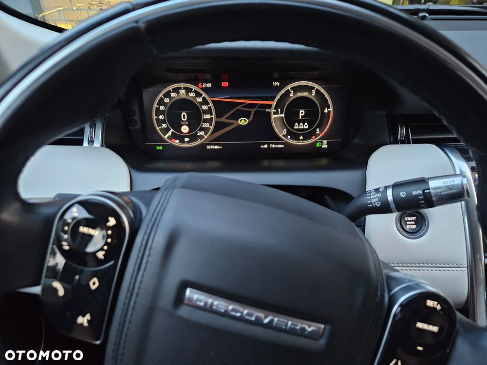 Land Rover Discovery Sport 2.0 D180 SE - 16