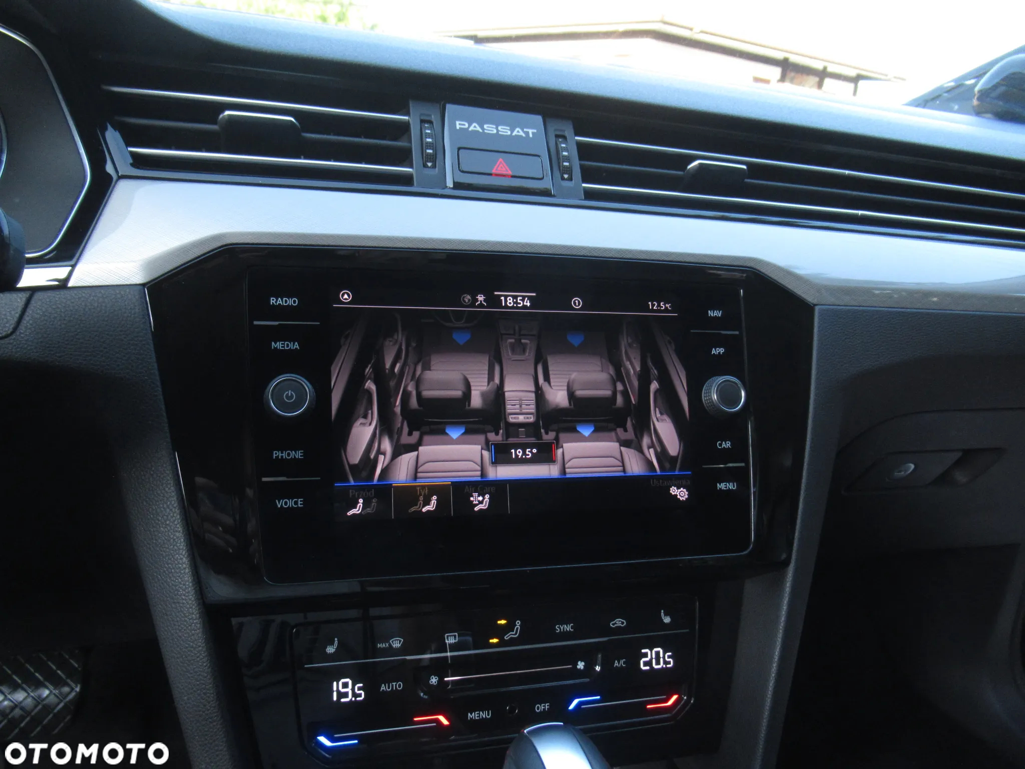 Volkswagen Passat 2.0 TSI Business DSG - 31