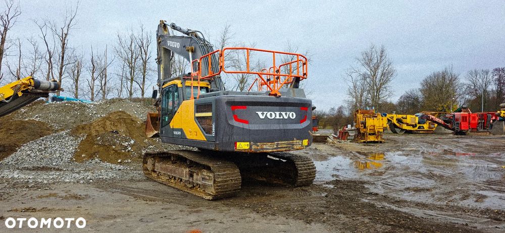 Volvo EC 300EL - 6