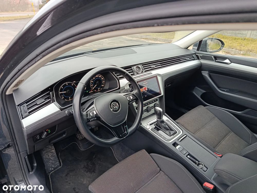 Volkswagen Passat 2.0 TDI SCR (BlueMotion Technology) DSG Comfortline - 5