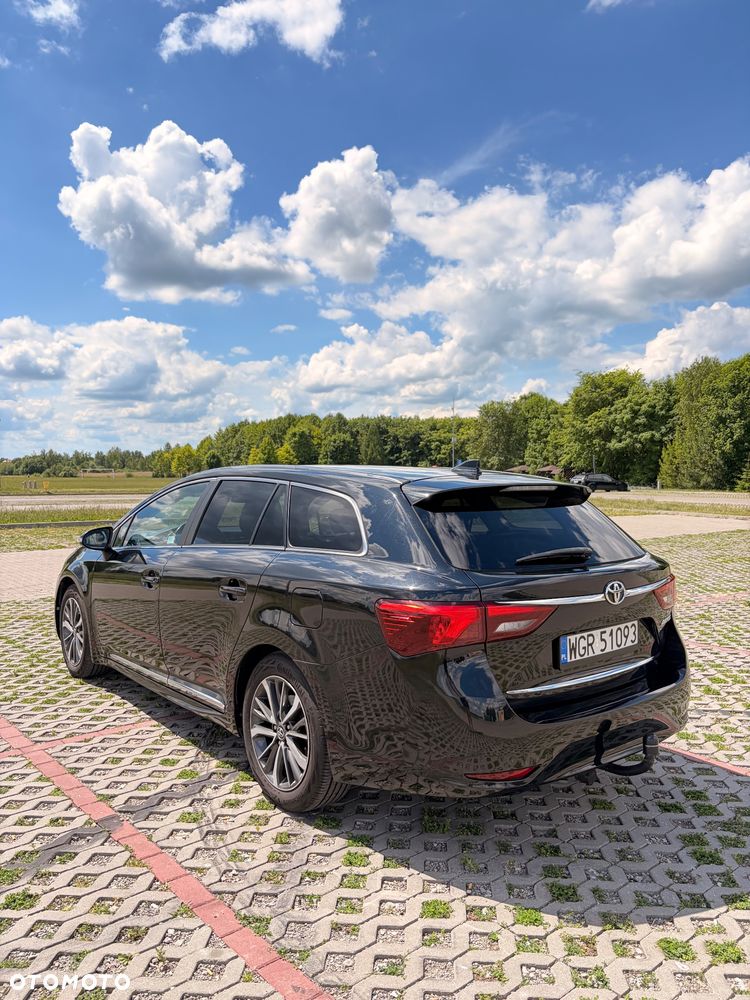 Toyota Avensis 2.0 D-4D Prestige - 6