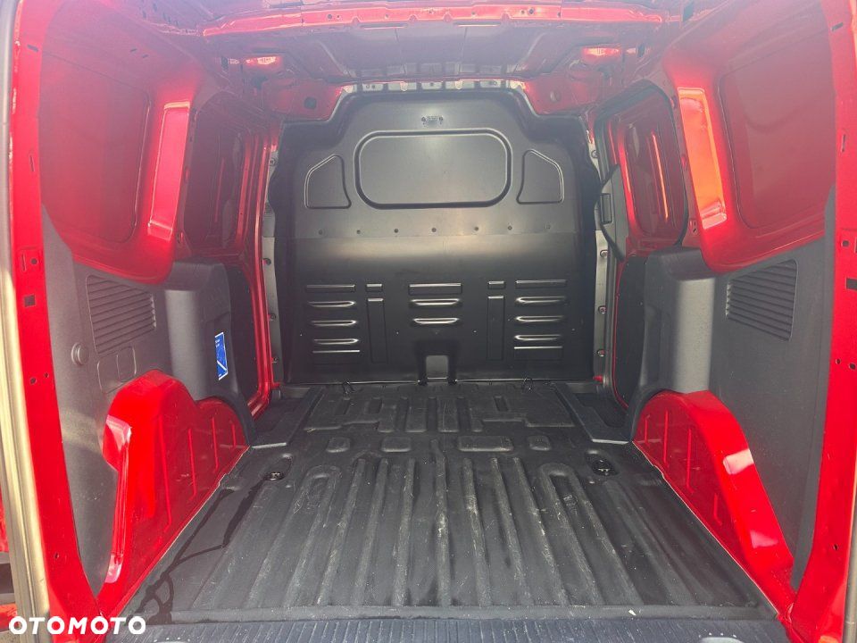 Ford Transit Courier - 9