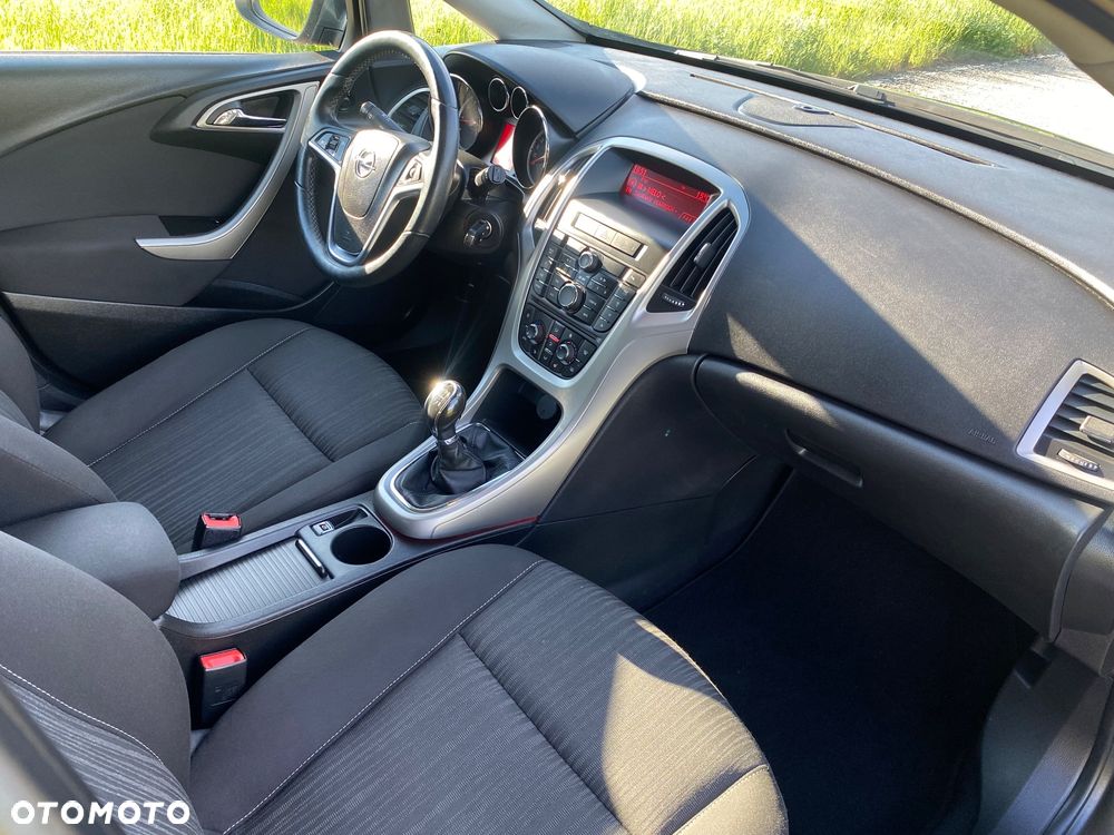 Opel Astra 1.4 Turbo Design Edition - 25