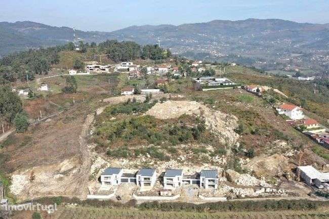 Fantástica moradia térrea individual T3+1 - Grande imagem: 3/6