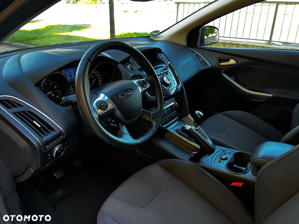 Ford Focus - 27