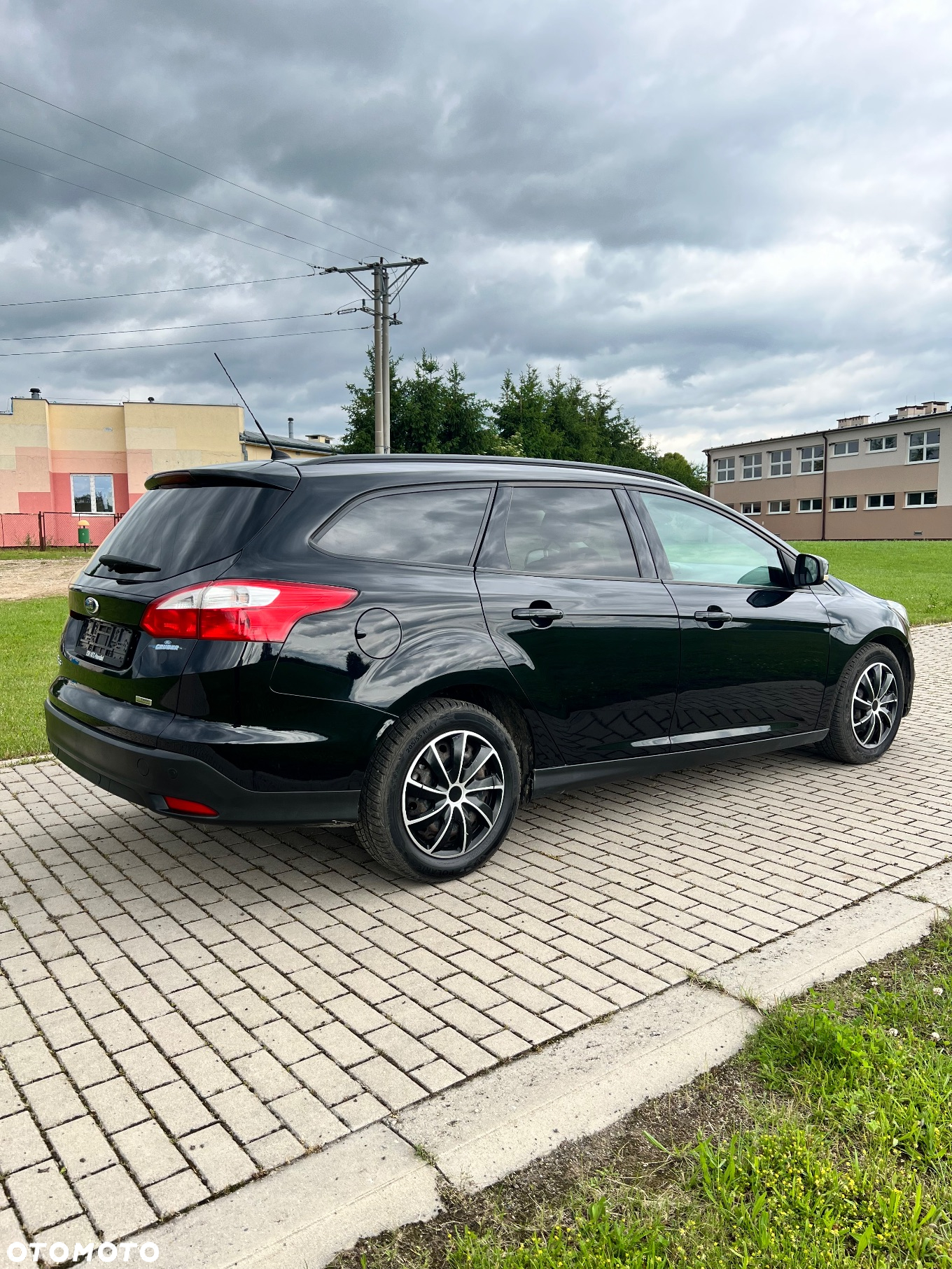 Ford Focus 1.6 TDCi DPF SYNC Edition - 13