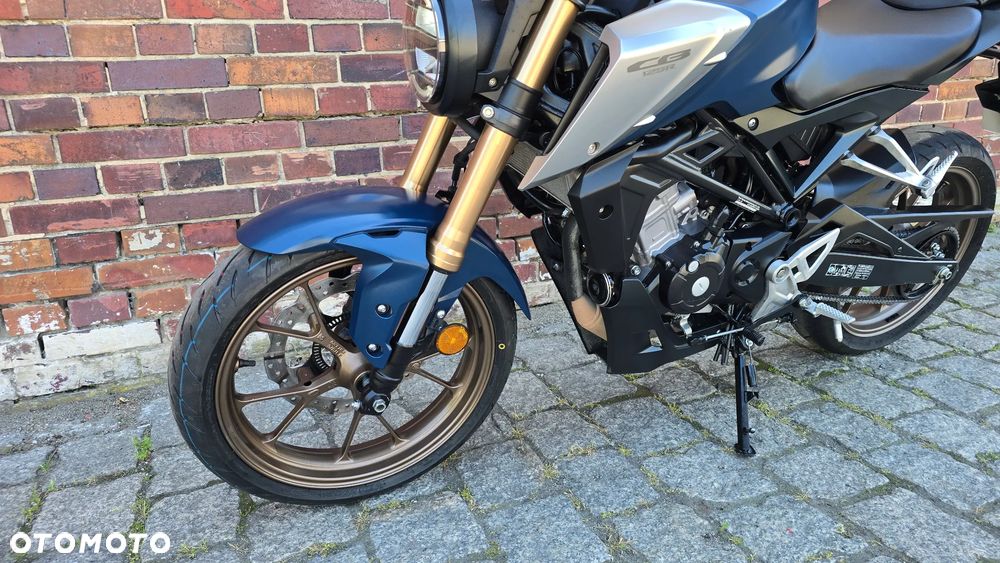 Honda CB - 3