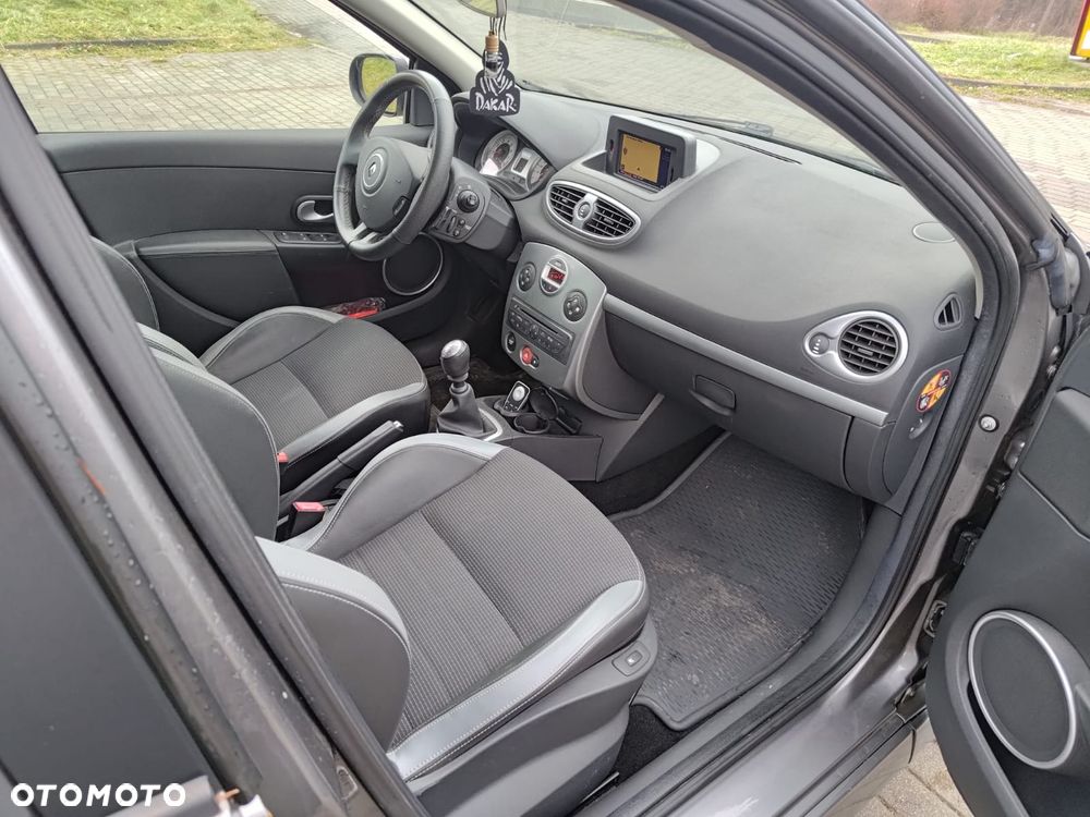 Renault Clio - 5