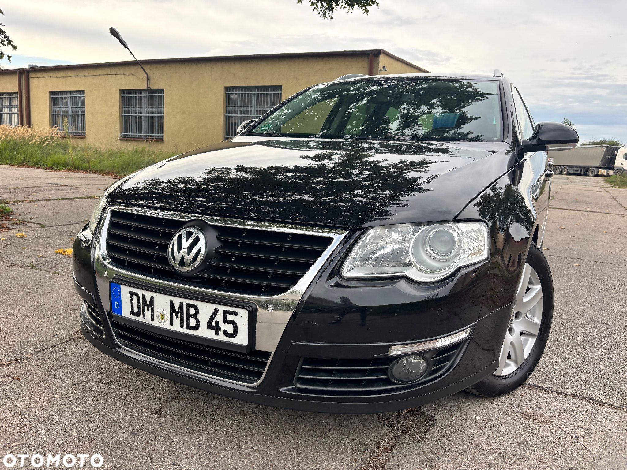 Volkswagen Passat 2.0 TDI DPF Highline - 1