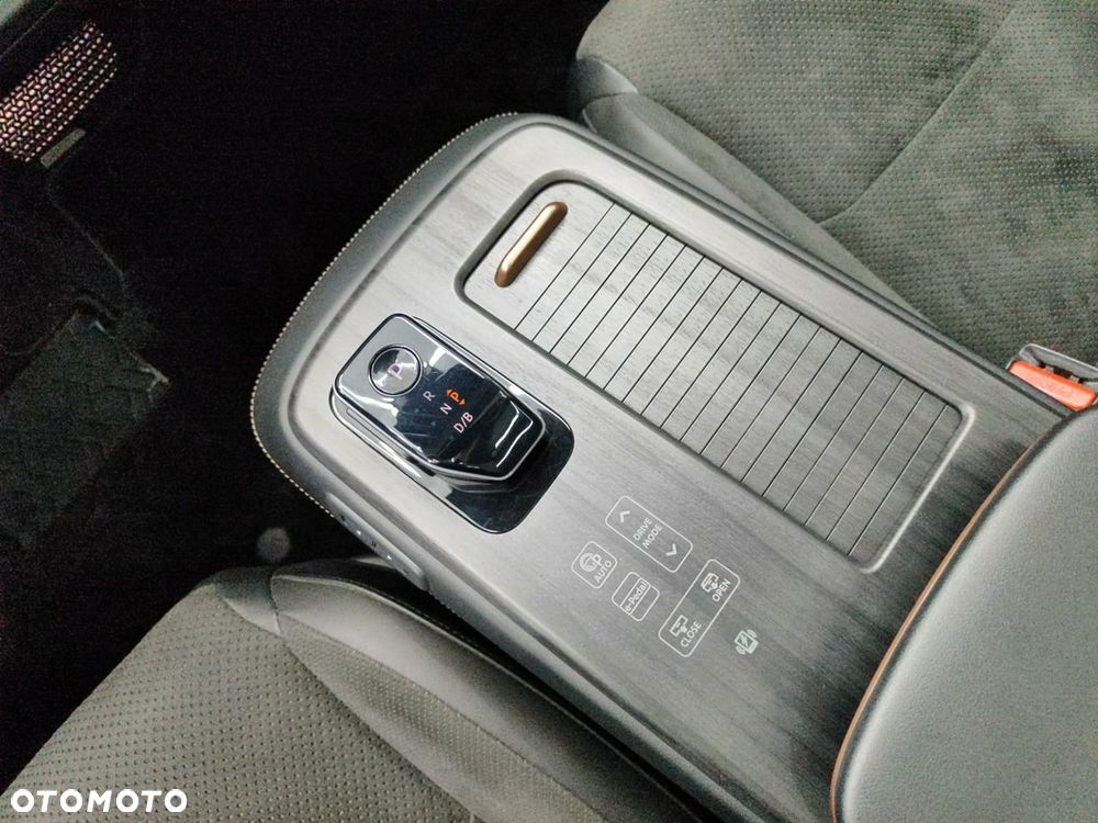 Nissan Ariya - 14