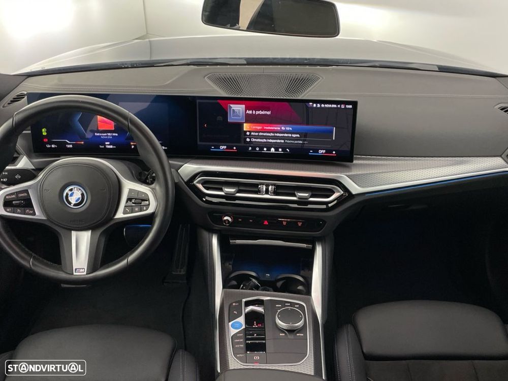 BMW i4 eDrive40 Desportiva M - 10