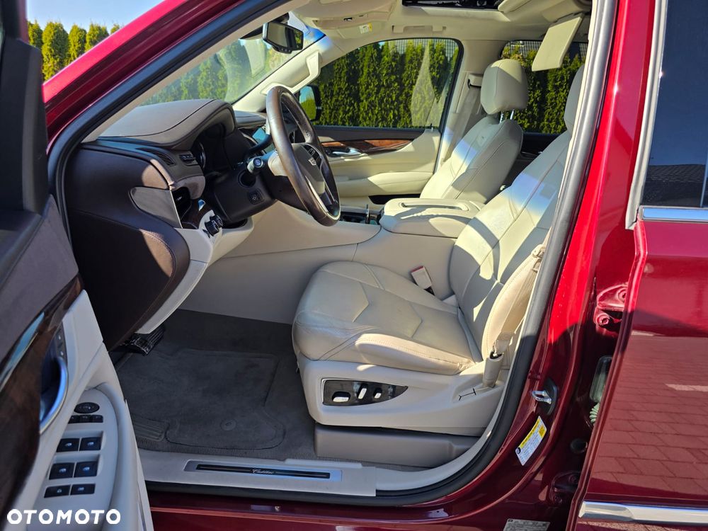 Cadillac Escalade ESV 6.2 V8 AWD AT Premium - 14
