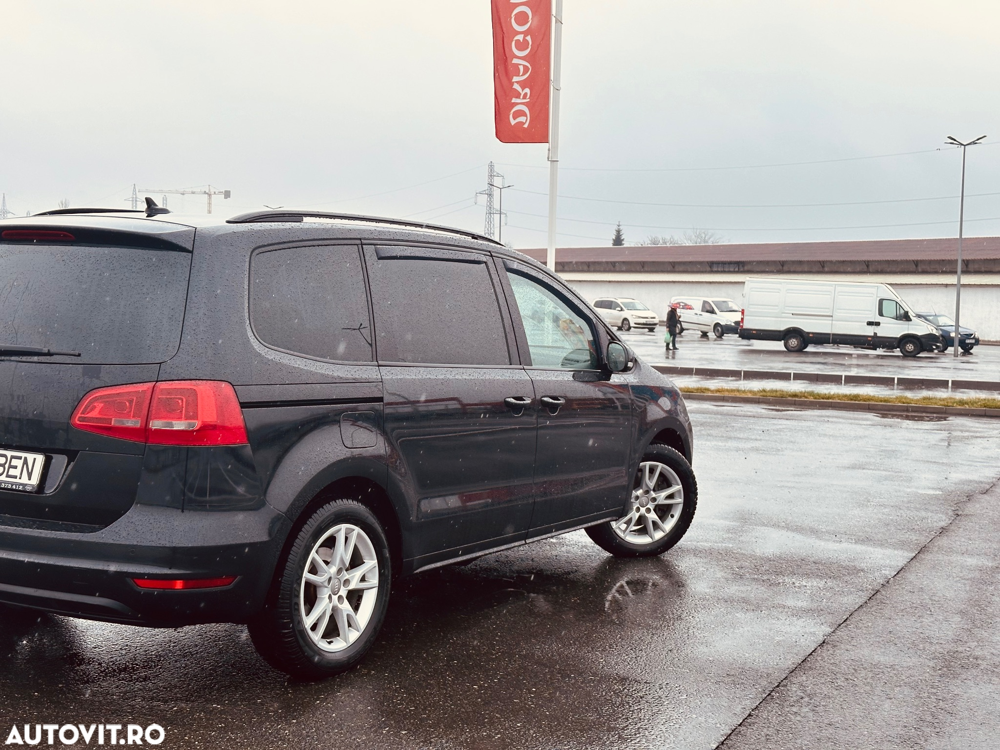 Volkswagen Sharan 2.0 TDI DSG BlueMotion Technology Comfortline - 3