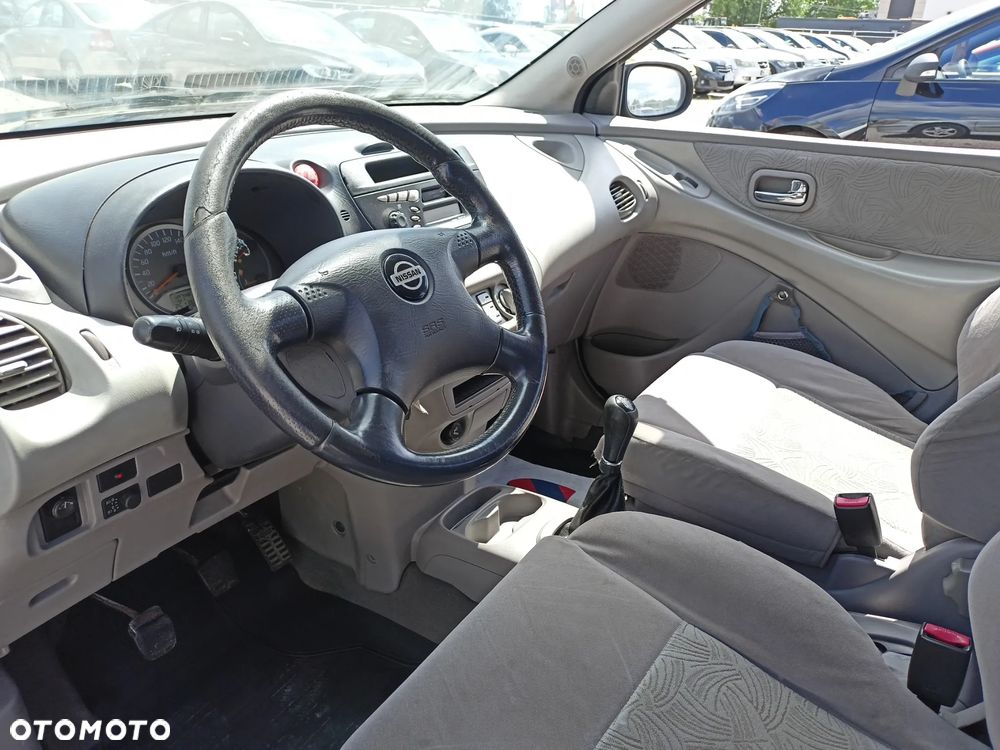 Nissan Almera - 7