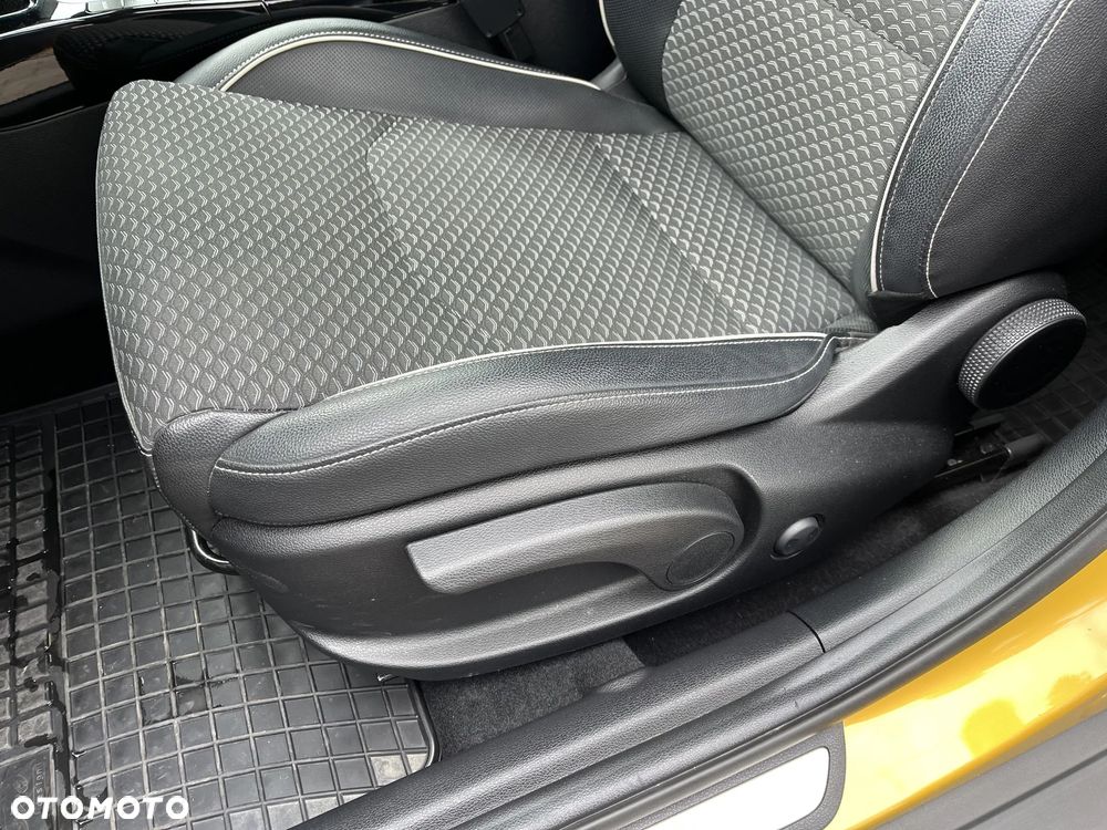 Kia XCeed 1.5 T-GDI Business Line DCT - 12