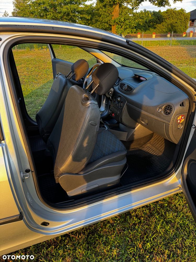 Renault Clio 1.2 16V Dynamique - 18