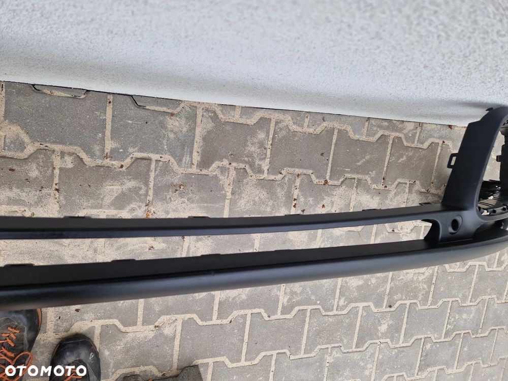 Spoiler hokej w Zderzak Citroen C5 Aircross - 6
