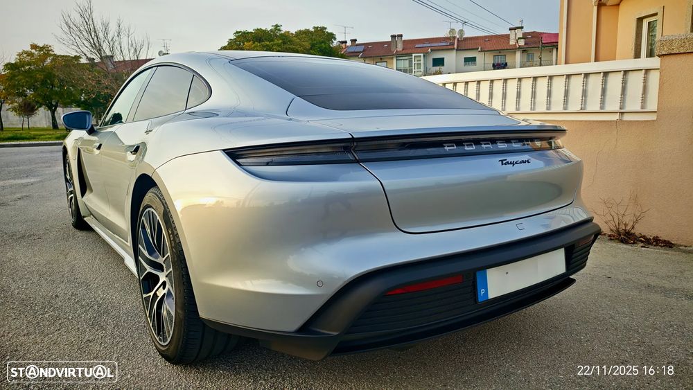 Porsche Taycan Standard - 3