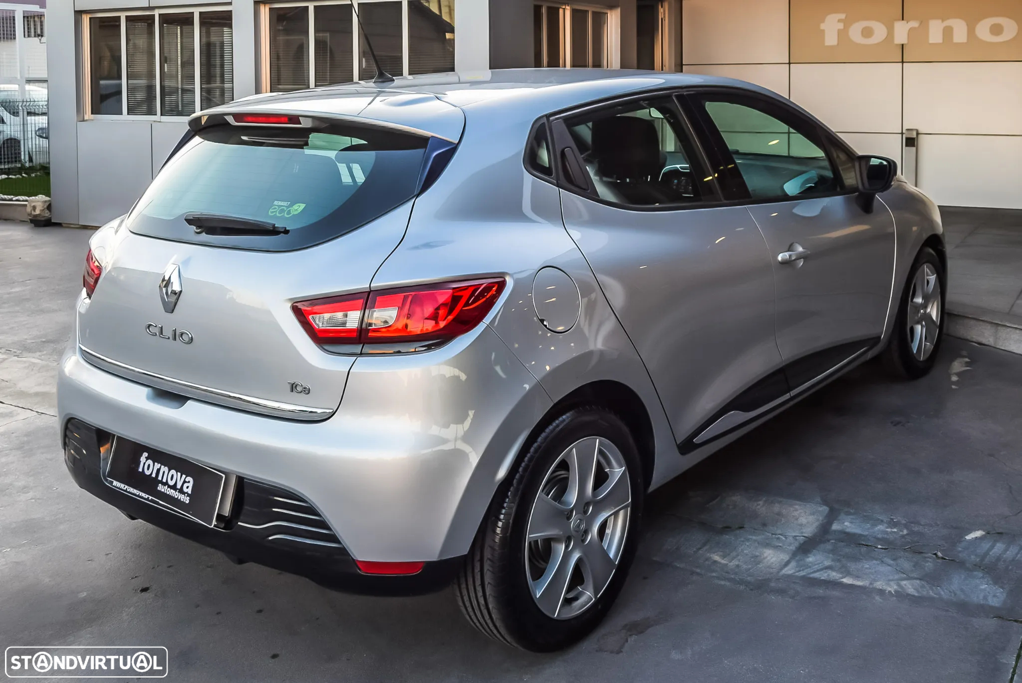Renault Clio 0.9 TCE Dynamique S - 4