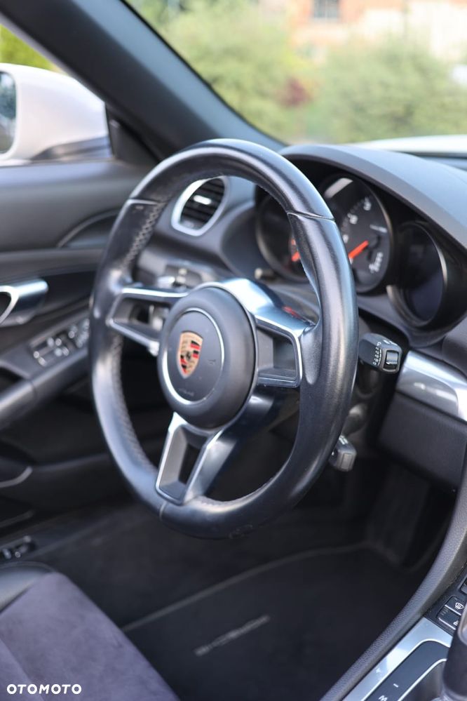 Porsche Boxster - 13