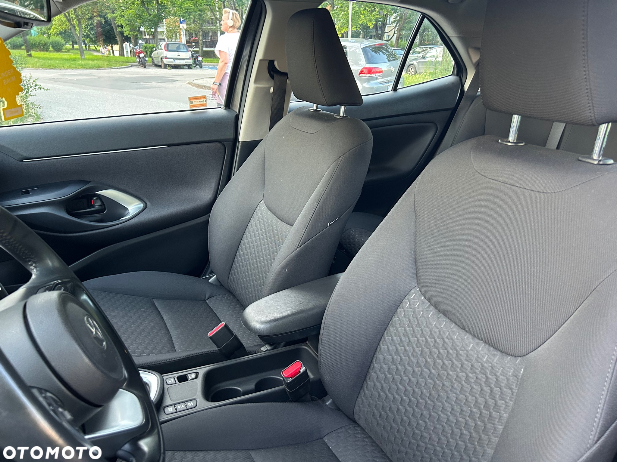 Toyota Yaris Hybrid 1.5 Comfort - 9