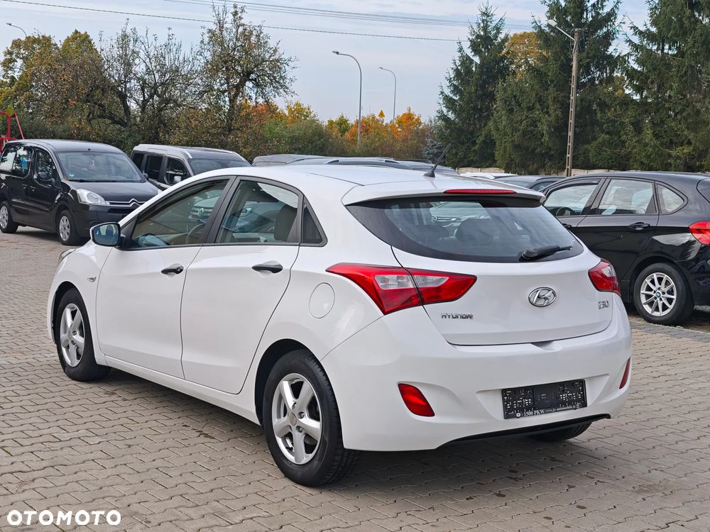 Hyundai i30 1.4 Classic - 12