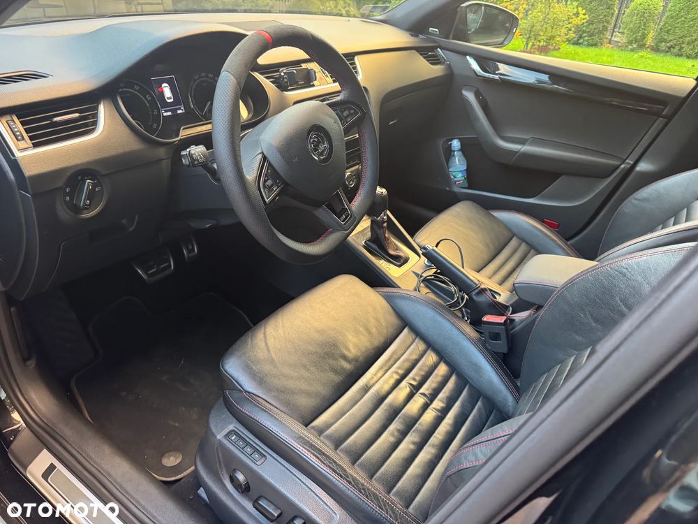 Skoda Octavia 2.0 TSI RS DSG - 18