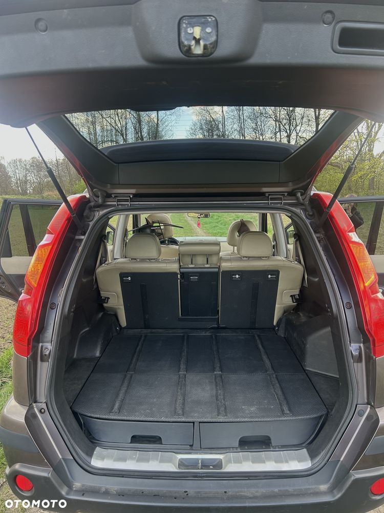 Nissan X-Trail 2.0 dCi LE - 10