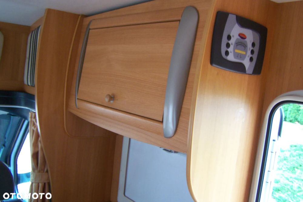 Ford Kamper - 18