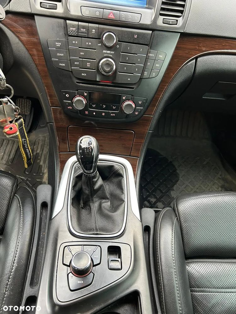 Opel Insignia 2.0 T Cosmo 4x4 - 14