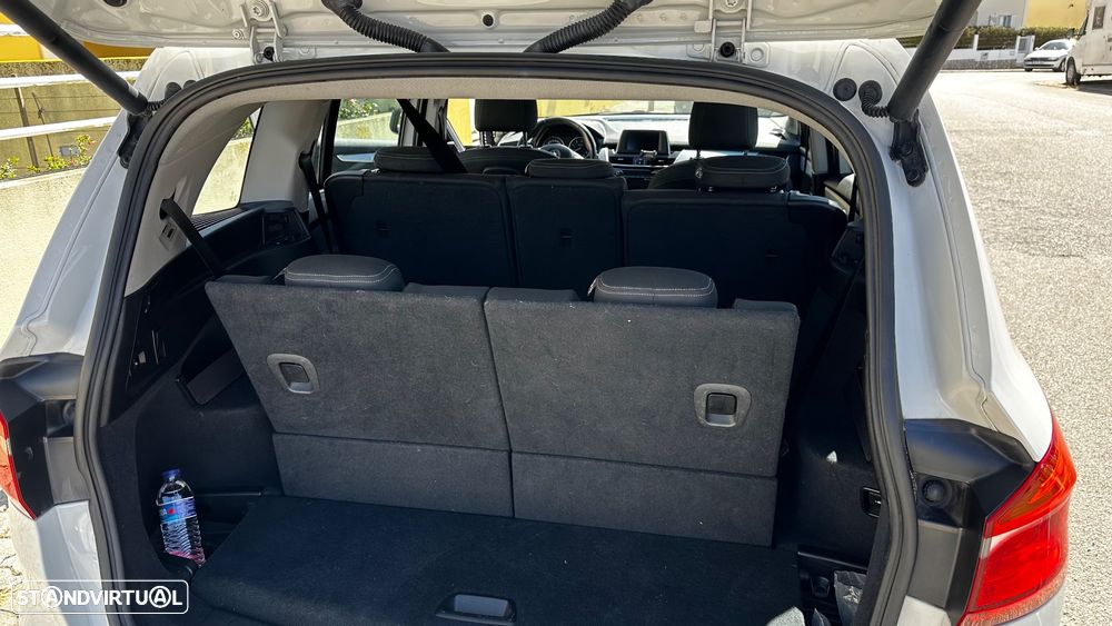 BMW 216 Gran Tourer - 14