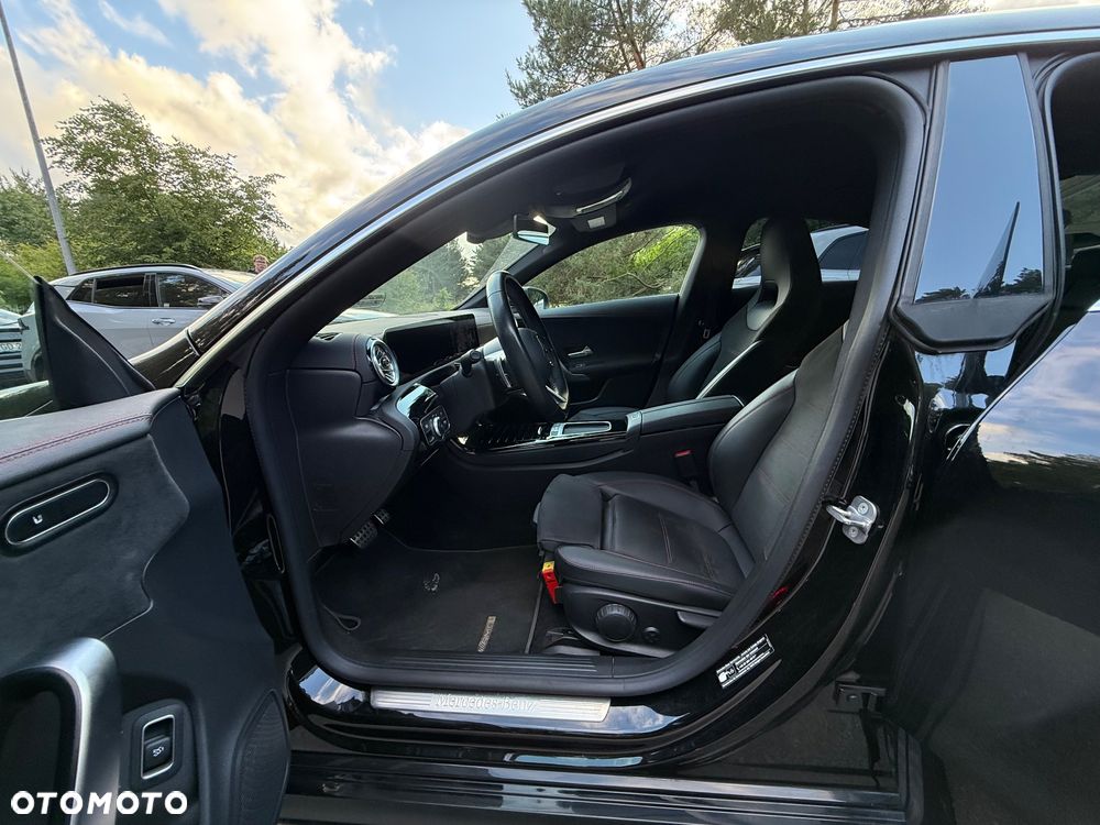 Mercedes-Benz CLA 200 mHEV AMG Line 7G-DCT - 10