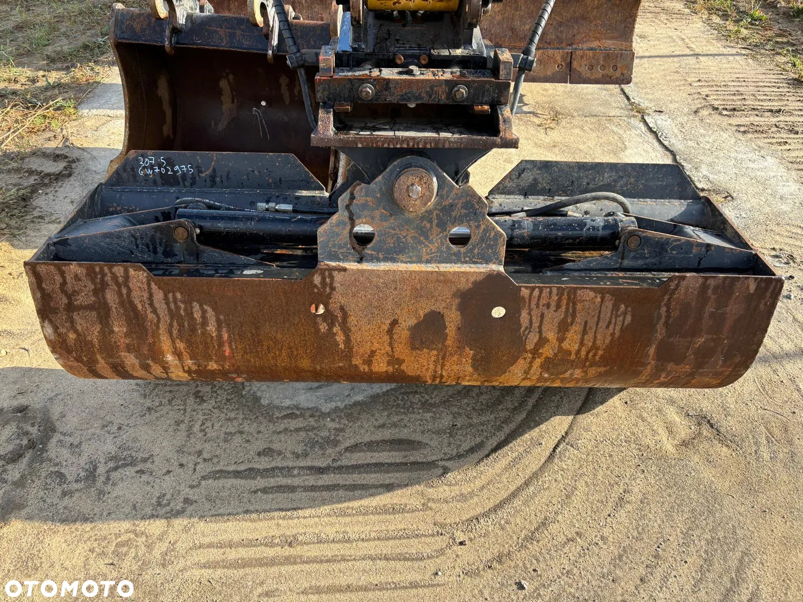 Caterpillar 307.5 - 14