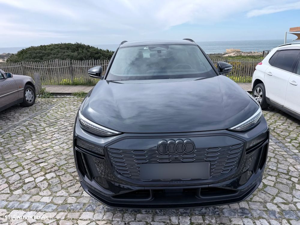 Audi Q6 e-tron - 6