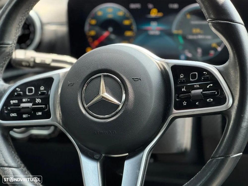Mercedes-Benz CLA 180 d Shooting Brake Business Solutions - 13
