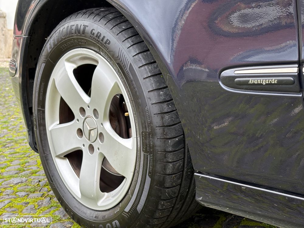 Mercedes-Benz E 280 CDI Avantgarde - 12