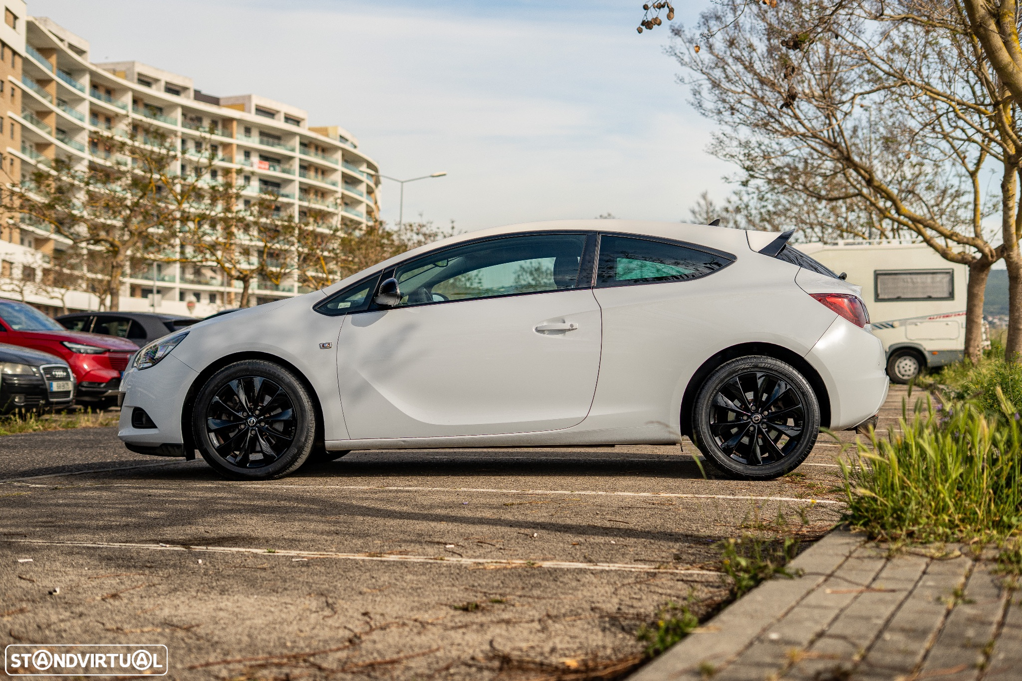 Opel Astra GTC - 8