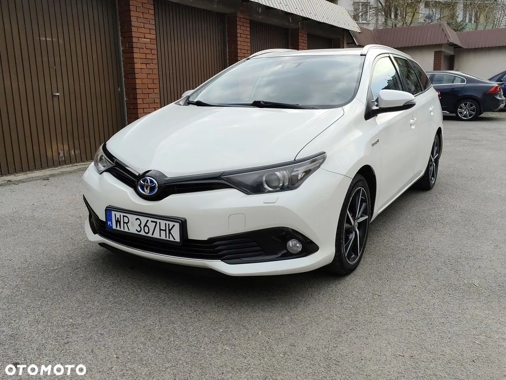 Toyota Auris - 1