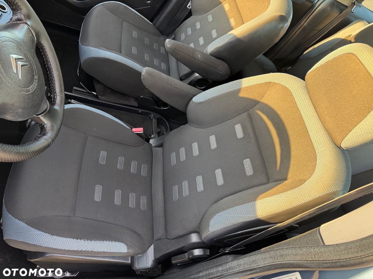 Citroën Berlingo e-HDi 90 FAP EGS6 Multispace Exclusive - 28