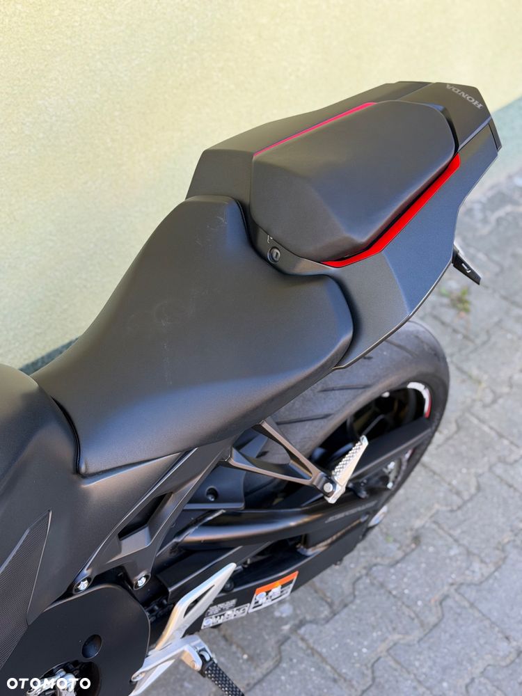 Honda CBR - 33