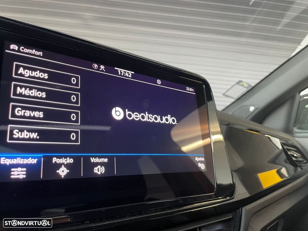 VW T-Roc 1.5 TSI R-Line DSG - 30