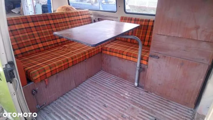 Volkswagen Transporter - 5