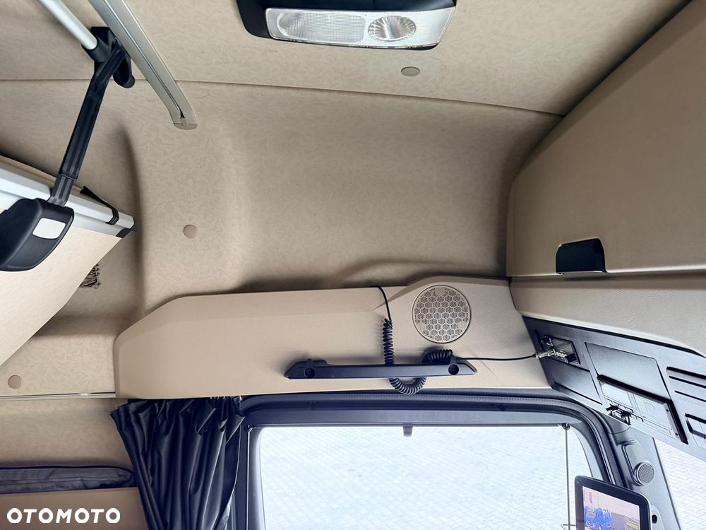 Mercedes-Benz MP5 1848 - 9