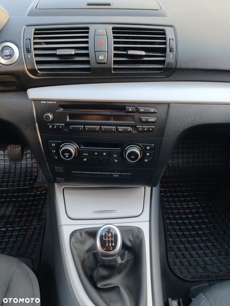 BMW Seria 1 116i - 6