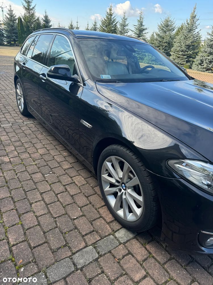 BMW Seria 5 525d xDrive Luxury Line - 2
