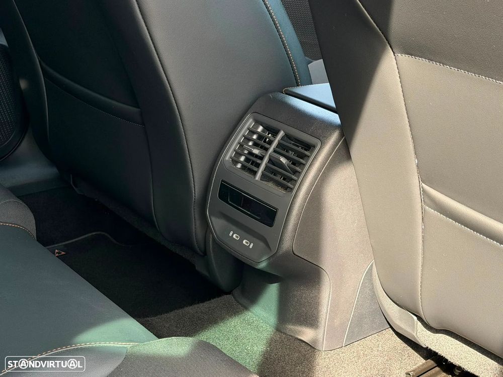 Cupra Formentor 1.5 e-Hybrid DSG - 17